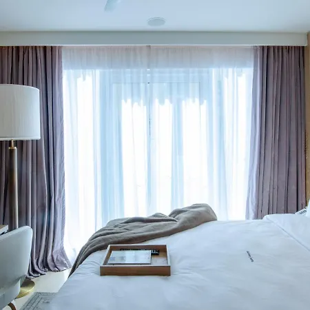 Hotel Browns Avenue 5*