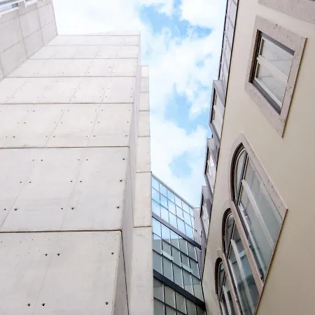 Browns Avenue Готель Лісабон