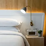 Hotel Browns Avenue