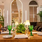 Browns Avenue Hotel 5*