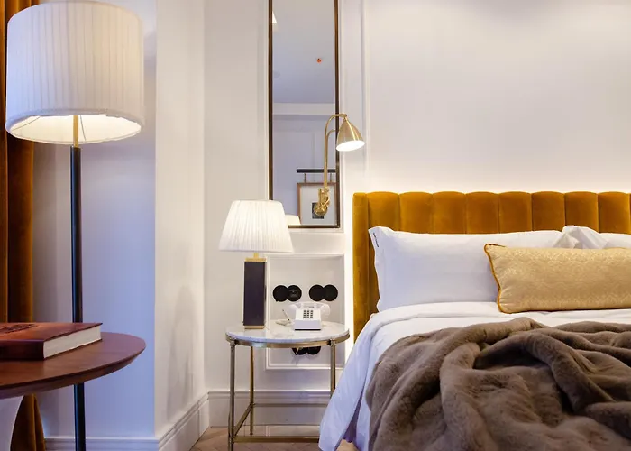 Browns Avenue Hotel 5*