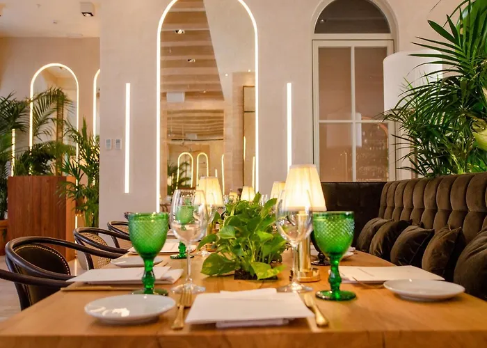 Browns Avenue Hotel 5*